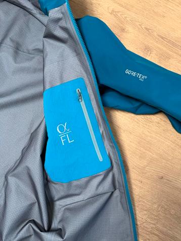 Arc'teryx Alpha FL Jas - Blauw - XS beschikbaar voor biedingen