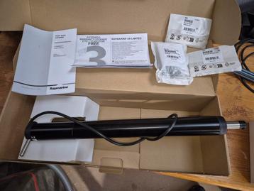 NIEUW Raymarine tiller drive stuurautomaat EV-100 / Q047 beschikbaar voor biedingen
