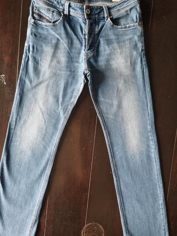 CLASSIC DIESEL LARKEE STRAIGHT STRETCH JEANS SIZE 34/34!! beschikbaar voor biedingen
