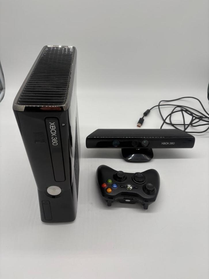 Xbox 360s | Zwart | Met controller | In goede staat, Spelcomputers en Games, Games | Xbox 360, Zo goed als nieuw, Overige genres