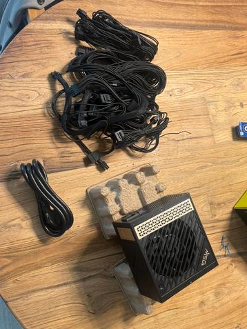 MSI MEG AI 1300W voeding pc beschikbaar voor biedingen