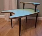 Vintage 60s bloementafeltje, Huis en Inrichting, Tafels | Bijzettafels, Minder dan 55 cm, Zo goed als nieuw, Ovaal, Hout