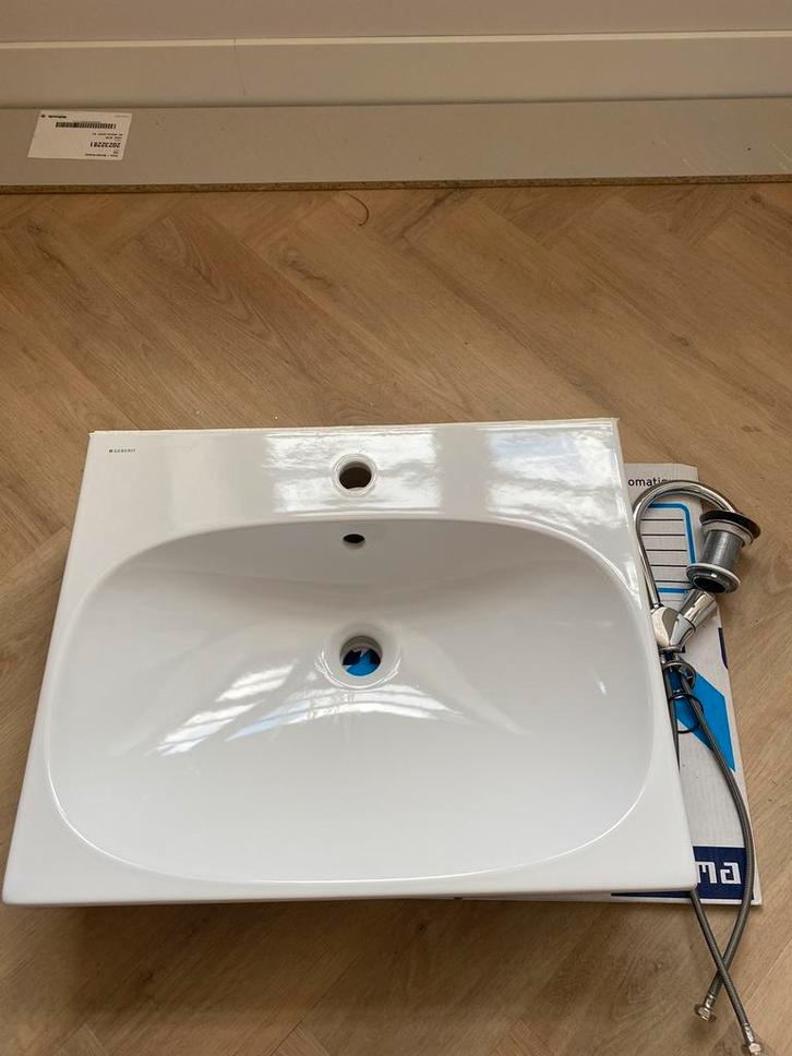 Wasbak + kraan + afvoerdop 60x48 cm, Doe-het-zelf en Verbouw, Sanitair, Zo goed als nieuw, Wastafel, Ophalen