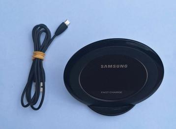 Samsung Fast Charge Draadloze Oplader + Kabel beschikbaar voor biedingen