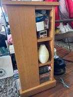 Houten kastje.  76 cm hoog verrijdbaar.  Plataue 36 cm, Huis en Inrichting, Kasten | Overige, Ophalen of Verzenden, Zo goed als nieuw