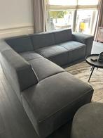 Hoekbank, tafeltjes, tv kast, vloerkleed, hocker(rond), Ophalen
