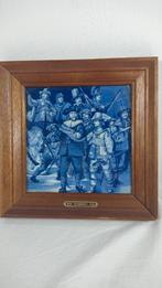 Delfts blauw tegeltableau "De Nachtwacht" in houten lijst, Ophalen of Verzenden