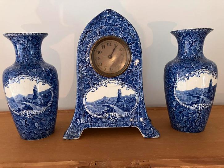Set van 2 vazen en klok van Rhein, Antiek en Kunst, Antiek | Vazen, Ophalen of Verzenden