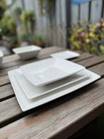 39-delig Yong servies – Modern, stijlvol en compleet!, Ophalen of Verzenden, Zo goed als nieuw, Bord(en), Overige stijlen