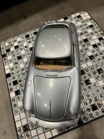 Porsche 356 B Burago 1:18 beschikbaar voor biedingen