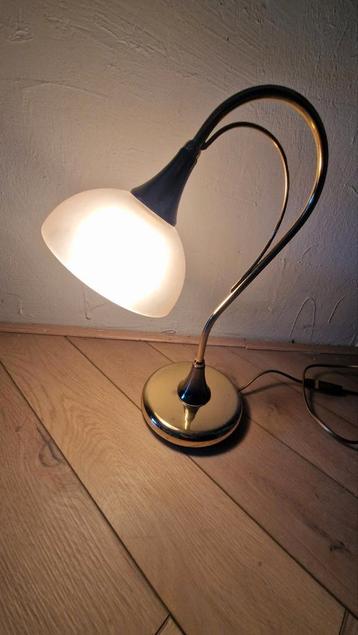 Herda tafelllamp beschikbaar voor biedingen