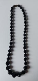 Oude parelketting met plastic kralen., Sieraden, Tassen en Uiterlijk, Antieke sieraden, Ophalen of Verzenden, Overige materialen