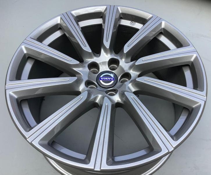 Velgen Volvo 20 inch XC90 T8 Inscription + Sadia en Portunus, Auto-onderdelen, Banden en Velgen, Velg(en), Zomerbanden, 20 inch