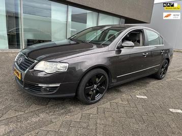 Volkswagen Passat 2.0 FSI Sportline Business CLIMAT BJ 9-200 beschikbaar voor biedingen