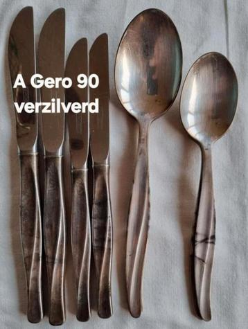 A Gero 90 bestek verzilverde messen lepels gedraaide lijn beschikbaar voor biedingen