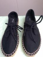 Veter schoenen zwart linnen 37, Ophalen of Verzenden, Zo goed als nieuw, Zwart, Sneakers of Gympen