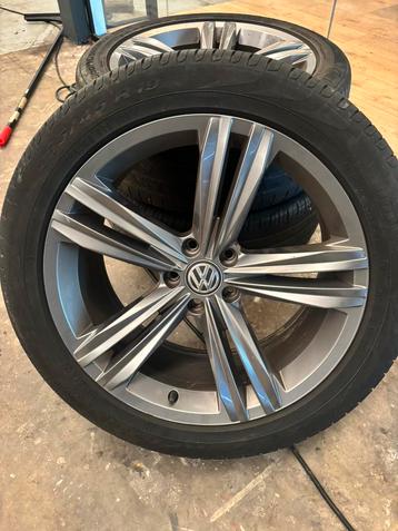 Volkswagen tiguan velgen 19 inch 4 seizoen 255/45/19 beschikbaar voor biedingen