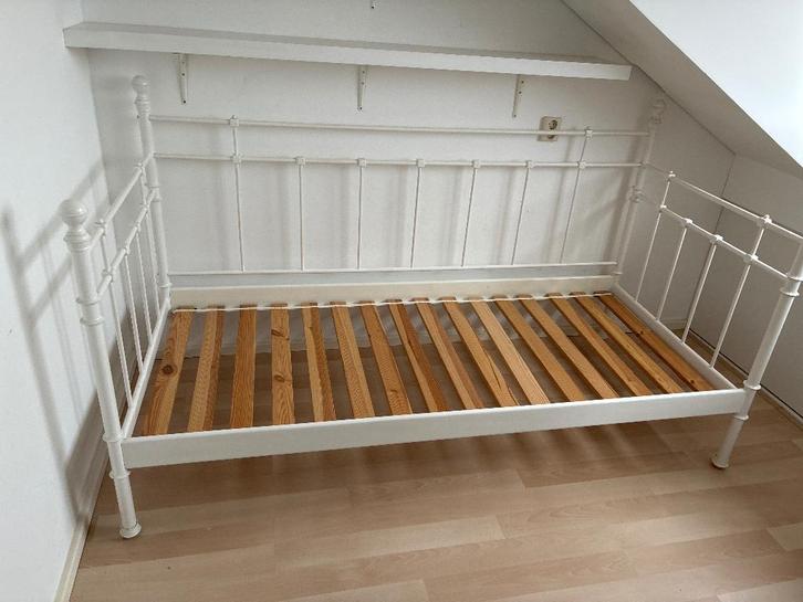IKEA tromsnes, Huis en Inrichting, Slaapkamer | Bedden, Gebruikt, Eenpersoons, 90 cm, 200 cm, Hout, Wit, Ophalen
