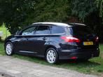 Ford Focus Wagon 1.0 125pk Titanium met Navi en Trekhaak, Euro 5, Gebruikt, Zwart, Origineel Nederlands