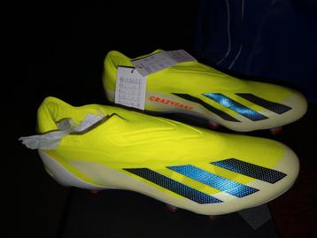 Splinternieuwe unieke adidas voetbalschoenen beschikbaar voor biedingen