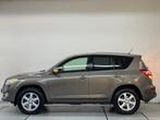 Toyota RAV4 2.0 VVTi Executive Business Automaat 4WD Trekhaa, Auto's, Toyota, Gebruikt, Zwart, 4 cilinders, Bruin