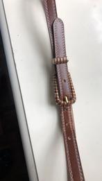 Nieuwe bruine riem met goudkleurige accenten, Kleding | Dames, Riemen en Ceinturen, Ophalen of Verzenden, Nieuw, Bruin, 100 cm of meer