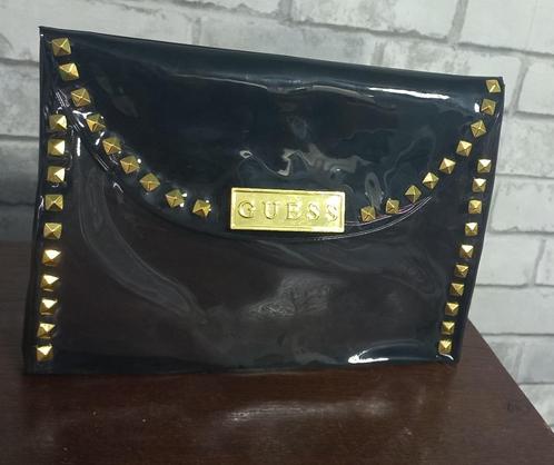 Guess toilettasje met studs *gloednieuw*, Sieraden, Tassen en Uiterlijk, Toilettassen, Nieuw, Heer of Dame, Zwart, Ophalen of Verzenden