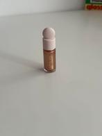 Rare Beauty liquid luminzer in FLAUNT, Ophalen of Verzenden, Nieuw, Wangen, Make-up
