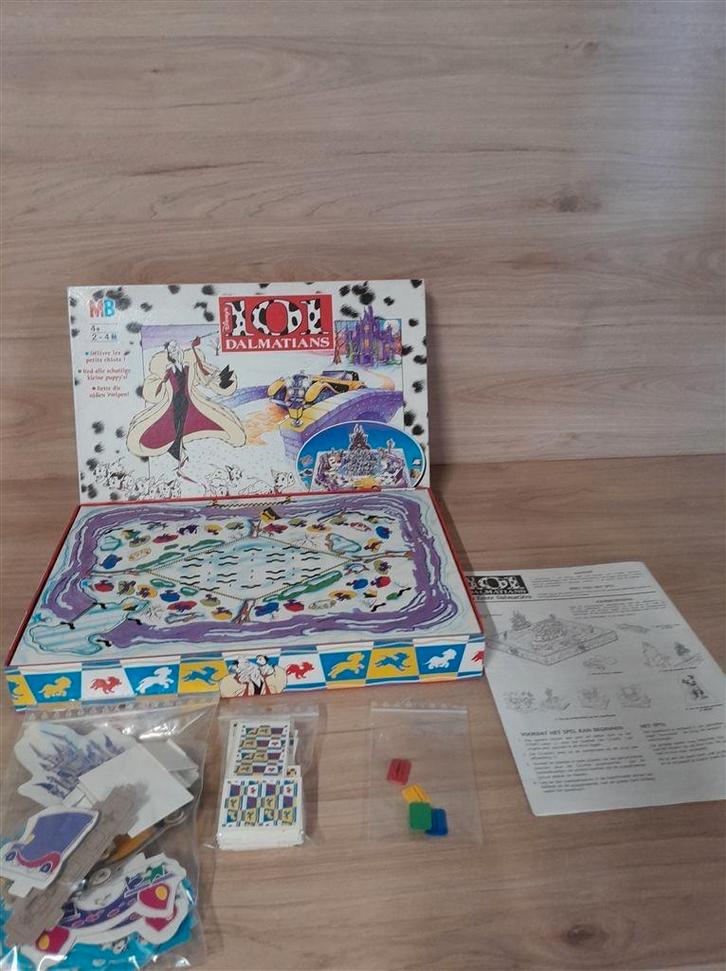 101 dalmatiers gezelschapsspel [s1027], Hobby en Vrije tijd, Gezelschapsspellen | Bordspellen, Zo goed als nieuw, Ophalen of Verzenden