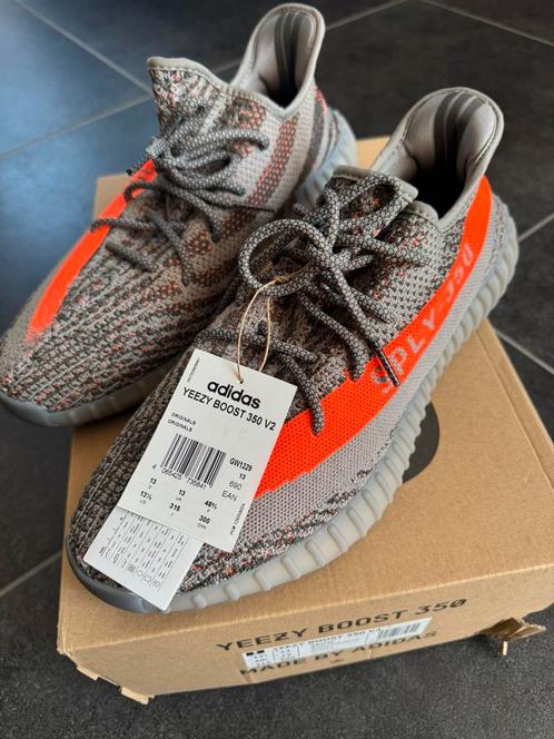 Adidas Yeezy Boost 350 V2 maat 48 Groen/Oranje, Kleding | Heren, Schoenen, Nieuw, Sneakers of Gympen, Overige kleuren, Ophalen of Verzenden