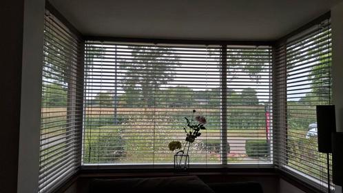 3 aluminium jaloeziën, taupe, voor erker (ook los te koop), Huis en Inrichting, Stoffering | Gordijnen en Lamellen, Zo goed als nieuw