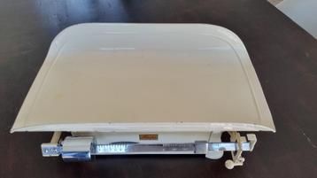 Baby weegschaal Refa (vintage) beschikbaar voor biedingen