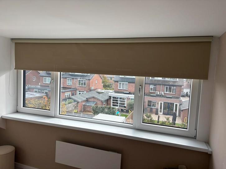 Rolgordijn verduisterend zand beige kleur 300 cm, Huis en Inrichting, Stoffering | Gordijnen en Lamellen, Zo goed als nieuw, 150 tot 200 cm