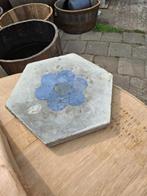 antieke estriken 6 kantig met bloemmotief, ca 450 zie fo/oms, Ophalen, Gebruikt, Steen of Klei, Minder dan 50 cm