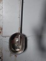 Biggen drinkbakje, Ophalen