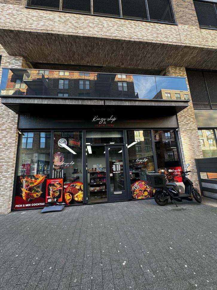 Te koop: Instapklare avondwinkel & slijterij op toplocatie i, Zakelijke goederen, Exploitaties en Overnames