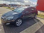 Opel Astra 1.6 16V 5D 2010 Zwart, Auto's, Voorwielaandrijving, Stof, 1250 kg, 680 kg
