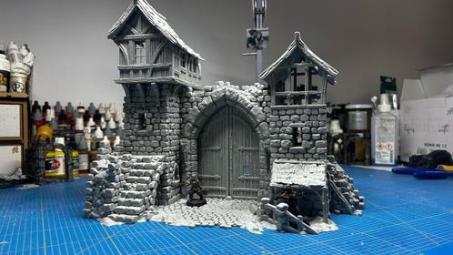 Verwoeste Poort terrein medieval fantasy terrein, Hobby en Vrije tijd, Wargaming, Zo goed als nieuw, Figuurtje(s), Ophalen of Verzenden