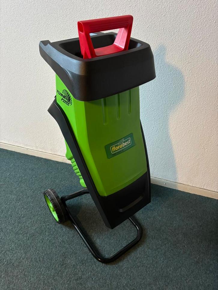 Te koop florabest versnipperaar, Tuin en Terras, Hakselaars, Zo goed als nieuw, Met opvangbak, Ophalen of Verzenden