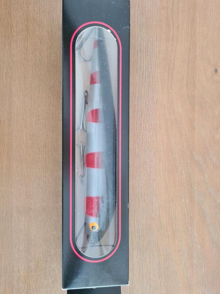 Nils Master Invincible 25cm NIEUW, Watersport en Boten, Hengelsport | Roofvissen, Nieuw, Overige typen, Ophalen of Verzenden