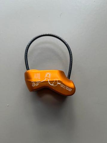 Simond Tubik Klimapparaat zeker-en afdaalapparaat beschikbaar voor biedingen