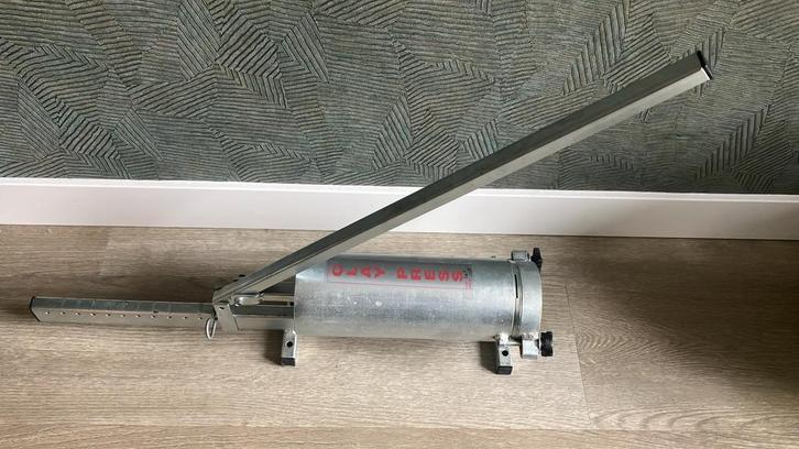 Klei-vorm-pers, Hobby en Vrije tijd, Pottenbakken, Zo goed als nieuw, Ophalen