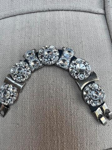 ZILVERKLEURIG ECHT LEREN STATEMENT ARMBAND ZWAROVSKI STENEN beschikbaar voor biedingen