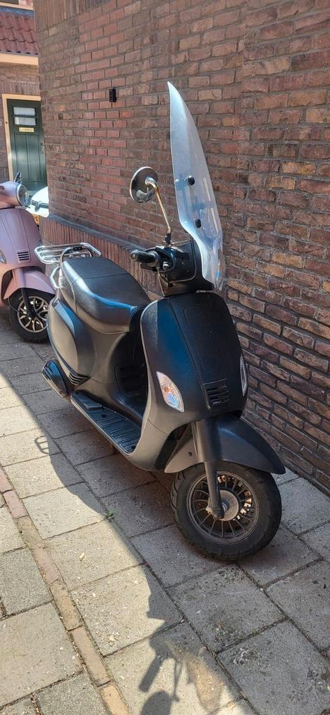 Btc riva, Fietsen en Brommers, Scooters | Overige merken, Zo goed als nieuw, Benzine, Ophalen