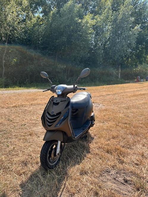 Zip 4t 2007 PRIJS VAST., Fietsen en Brommers, Scooters | Piaggio, Gebruikt, Zip, Maximaal 25 km/u, Benzine, Ophalen