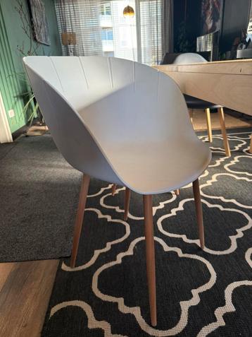 Set van 4 eetkamerstoelen. beschikbaar voor biedingen
