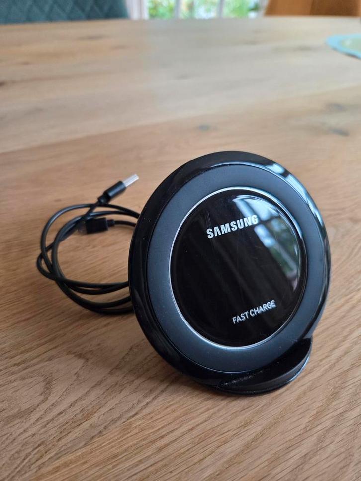 Samsung Draadloze Oplader (EP-NG930), Telecommunicatie, Mobiele telefoons | Telefoon-opladers, Zo goed als nieuw, Samsung, Ophalen of Verzenden