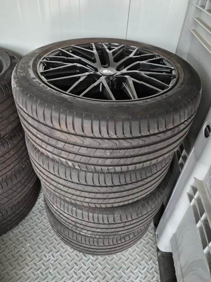 20 inch velgen MG  met banden - bijna nieuw!, Auto-onderdelen, Banden en Velgen, Banden en Velgen, Zomerbanden, 20 inch, 255 mm