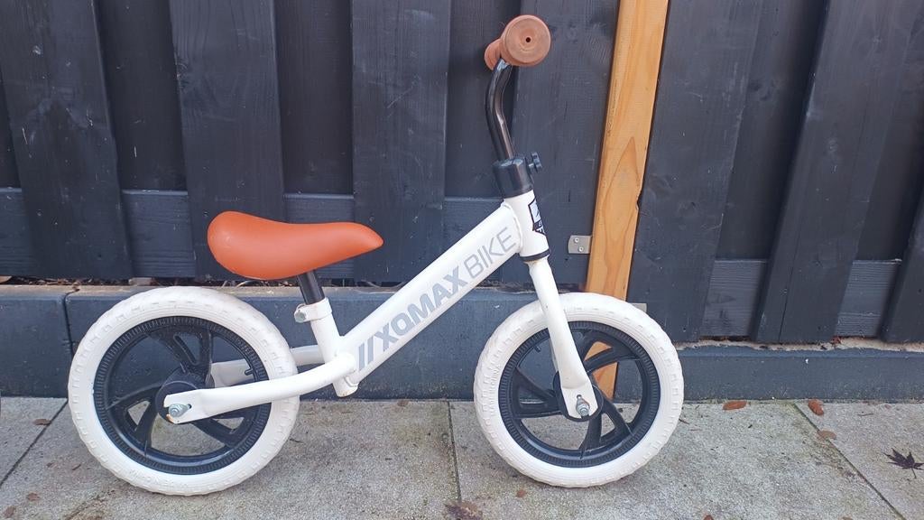 Mooie, weinig gebruikte loopfiets, Fietsen en Brommers, Fietsen | Jongens, Ophalen of Verzenden, Zo goed als nieuw, 14 inch of minder