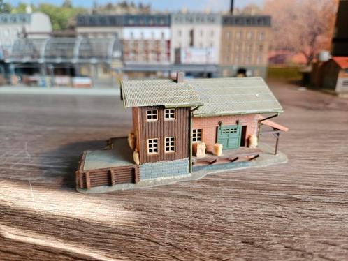 Loods opslag N spoor trein 1:160, Hobby en Vrije tijd, Modeltreinen | N-Spoor, Gebruikt, Brug, Tunnel of Gebouw, Gelijkstroom of Wisselstroom